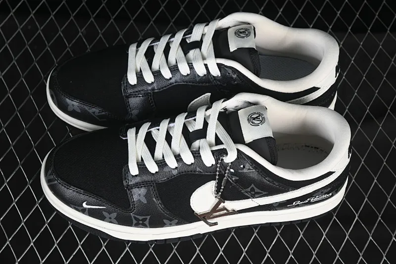All categories Nk SB Dunk Series Nk SB Dunk Low High-end customized low-top sneakers Nike SB Dunk Low LV co-branded Dark Night White Anniversary high-end customized low-top casual sneakers SC0601-458